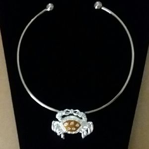 Choker necklace/Silver colored crab